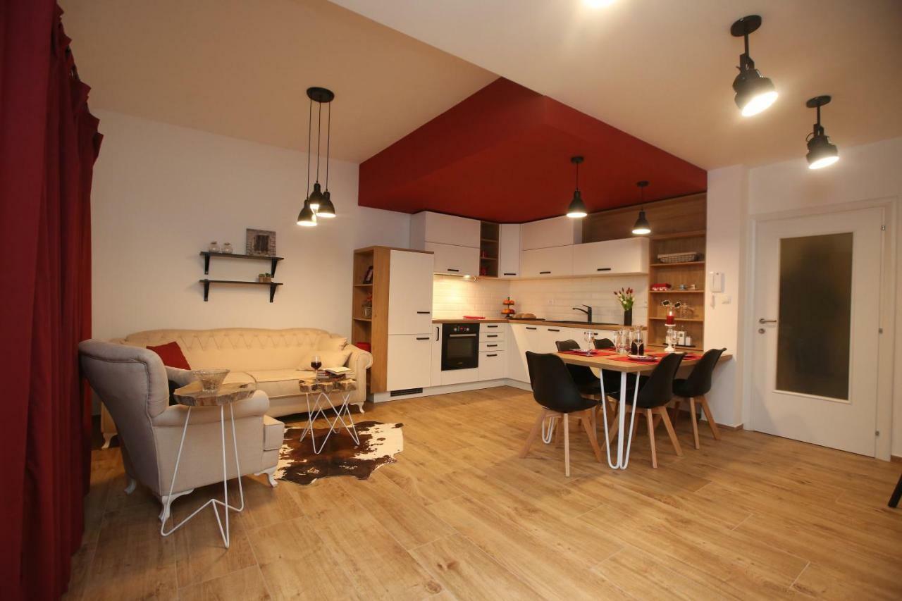 Апартаменти Apartman Delux Brkic Лозовац Екстер'єр фото